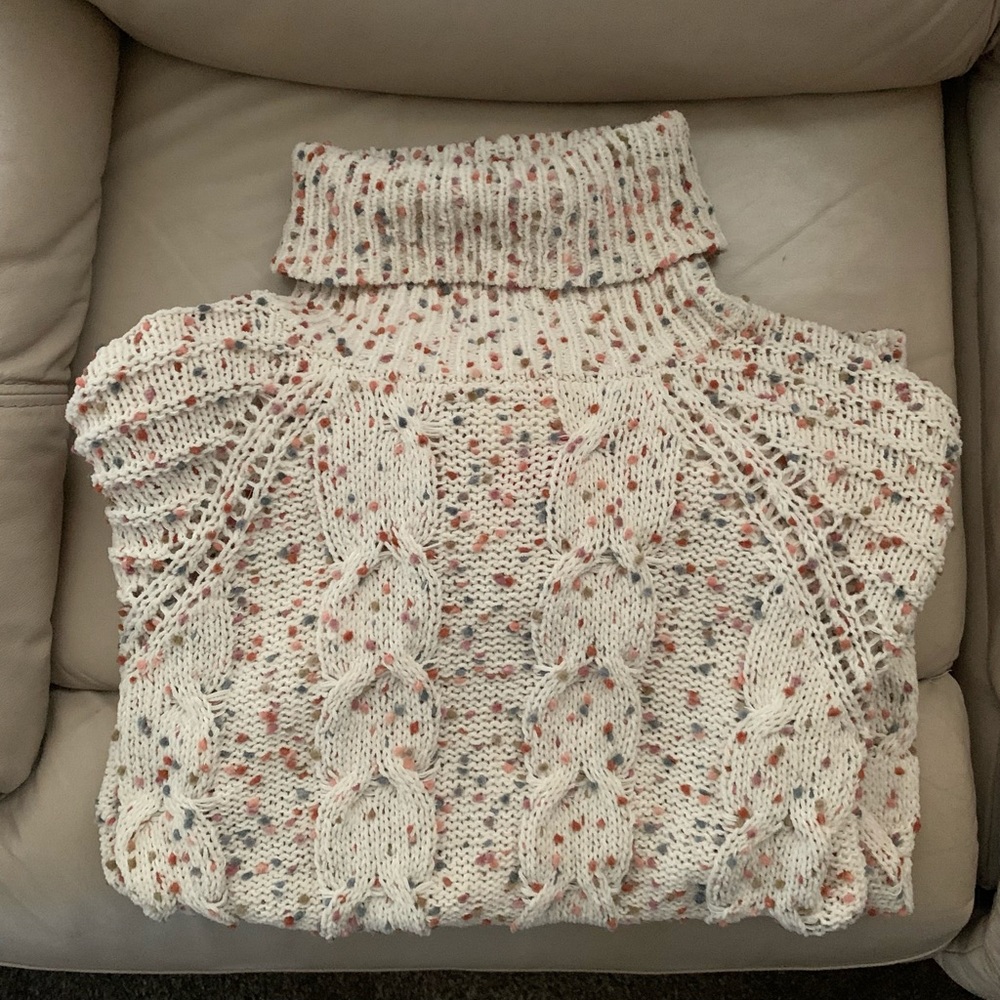Moon & Madison cable knit sweater M